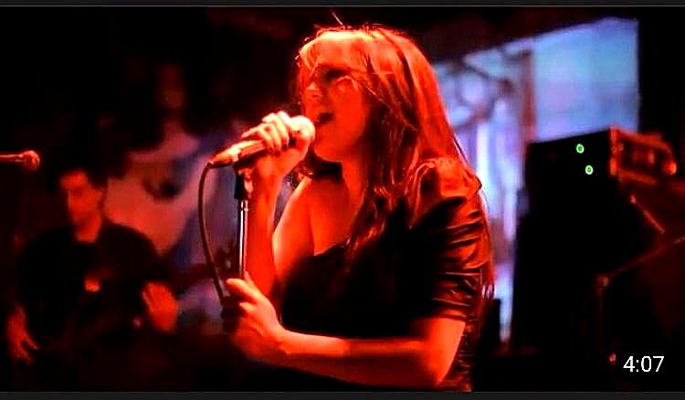 Francisca Lastra Amaya cantando en vivo